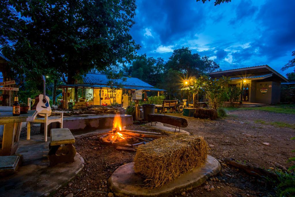 Hotel Baan Kati Sod à Pai Extérieur photo